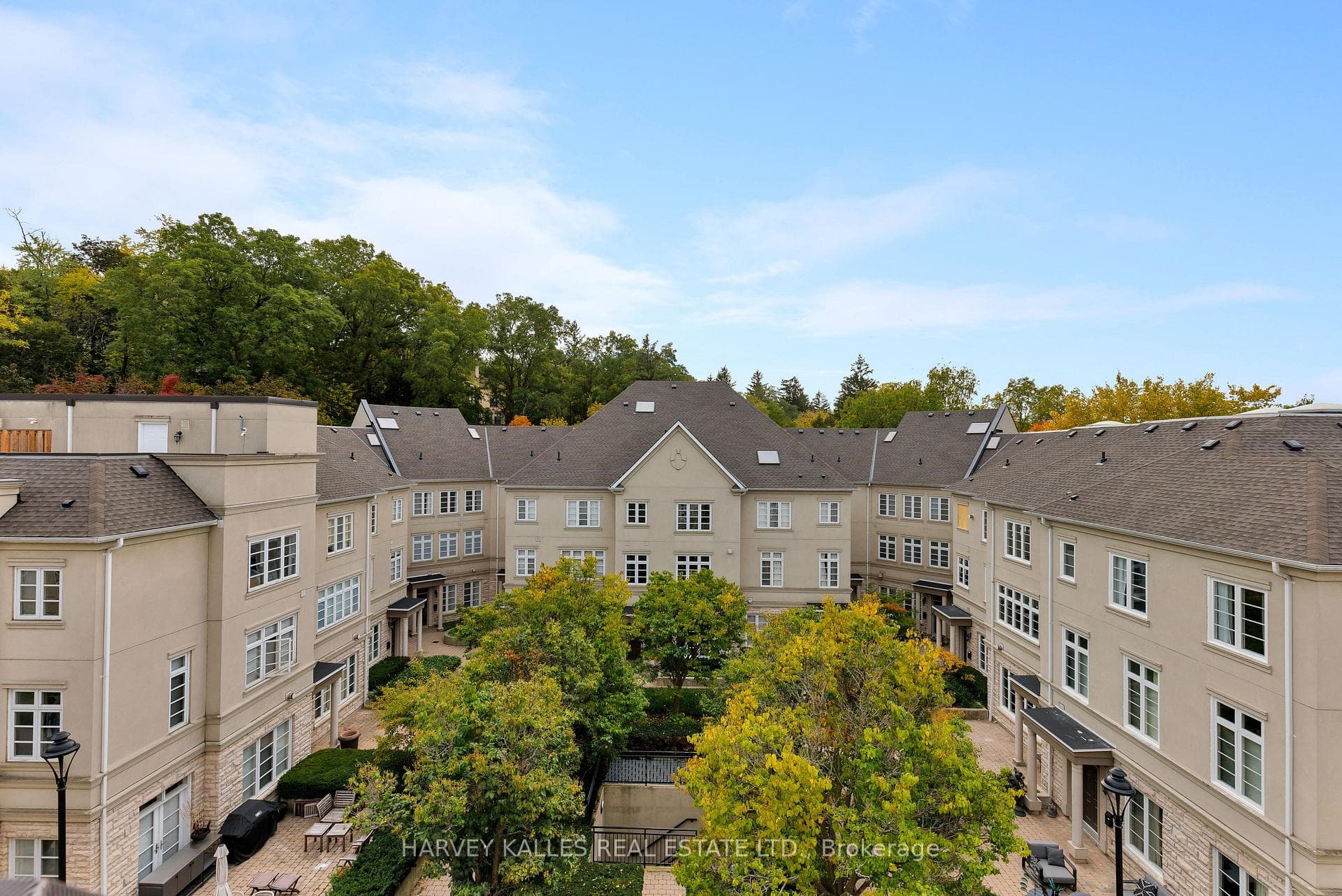 51 York Mills Road Unit 304, Bridle Path / York Mills / Hoggs Hollow, ON M2P 1B6 - Photo 1