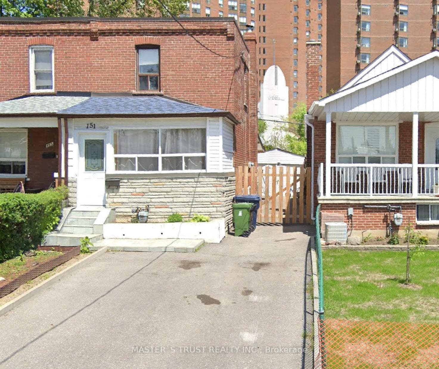 151 Dynevor Road Unit Lower, Keelesdale / Eglinton West, ON M6E 3X5 - Photo 1