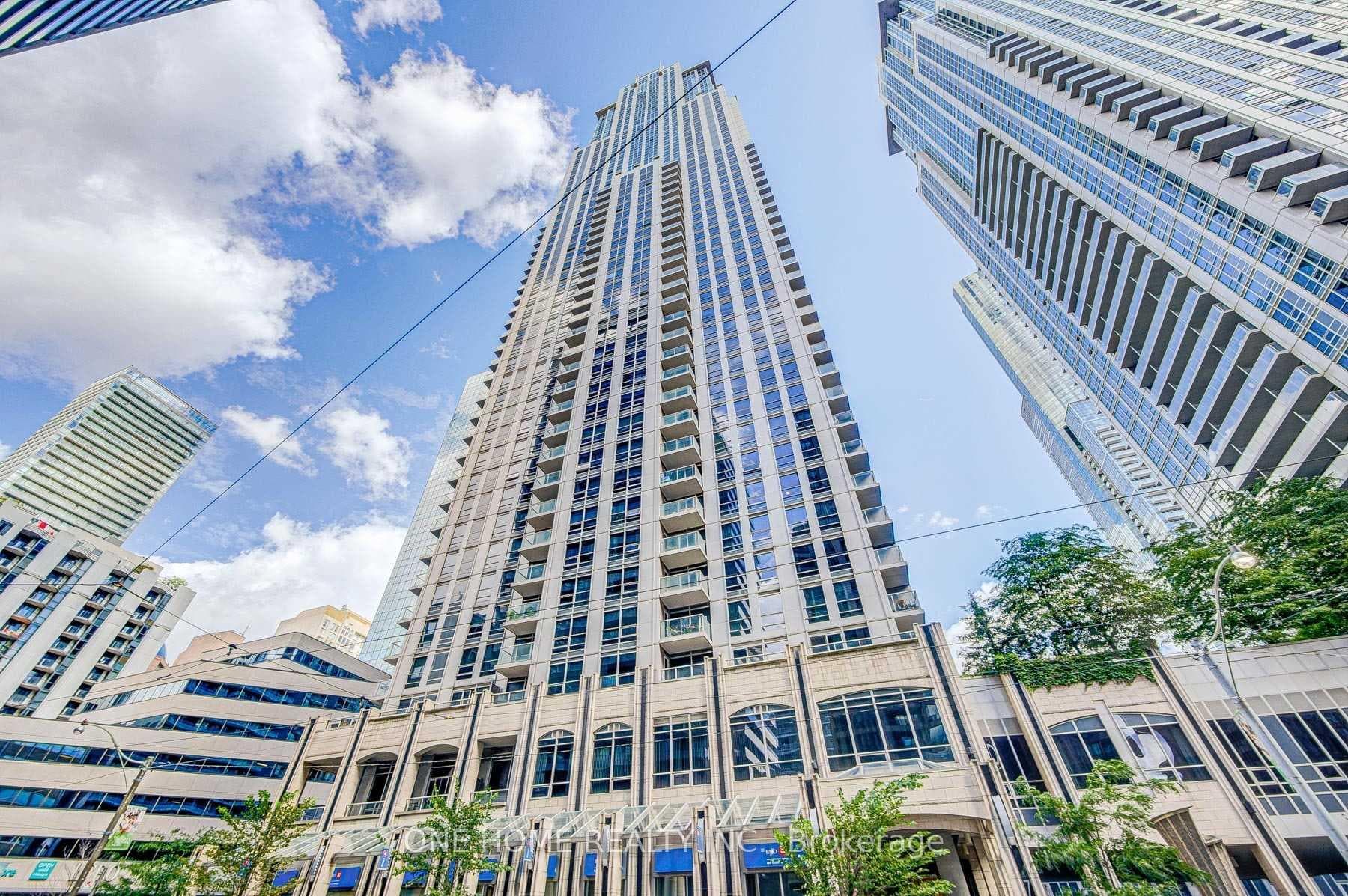 763 Bay Street Unit 1513, Downtown Toronto / Waterfront, ON M5G 2R3 - Photo 1