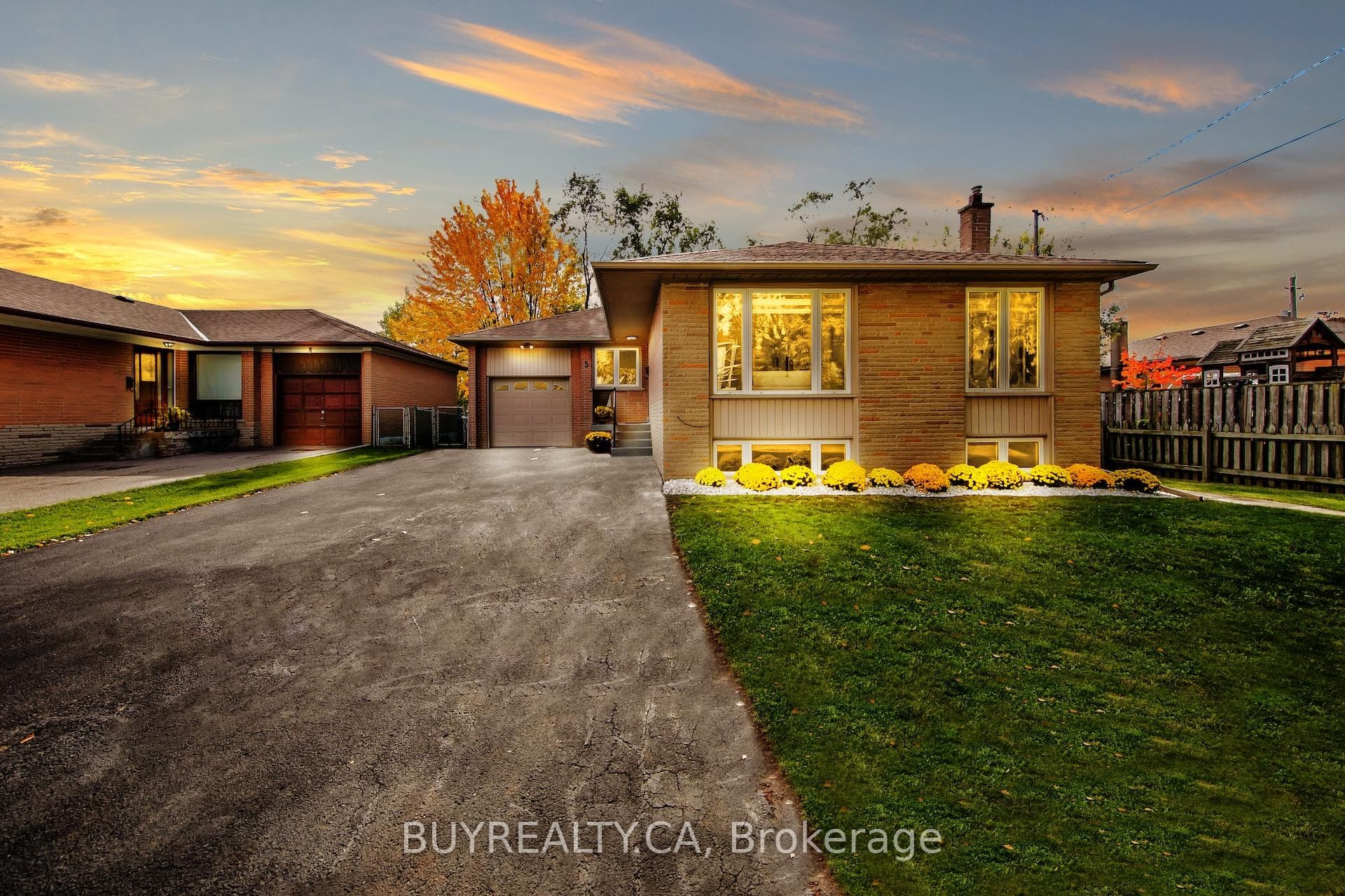5 Baintree Street, North York (Bathurst Manor / Clanton Park), ON M3H 3X4 - Photo 1