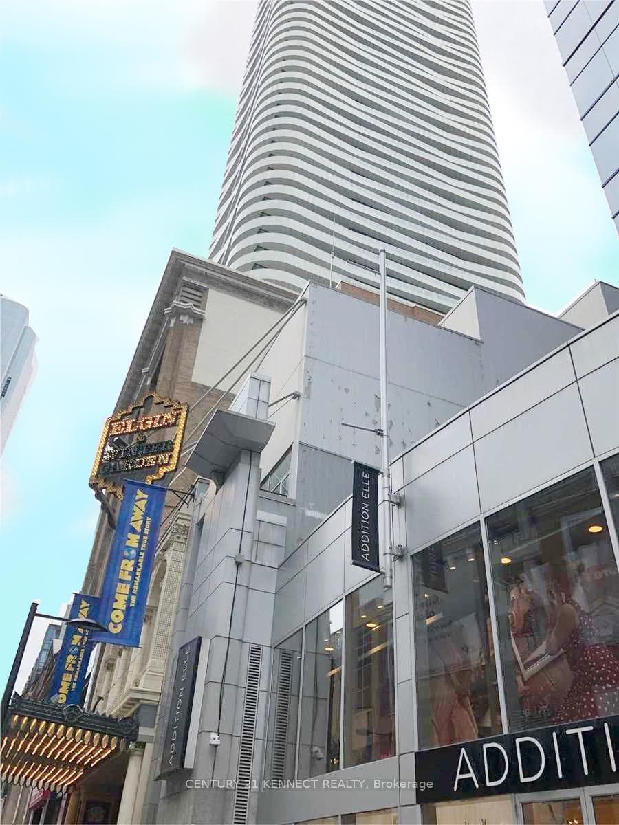 197 Yonge Street Unit 3310, Toronto C08