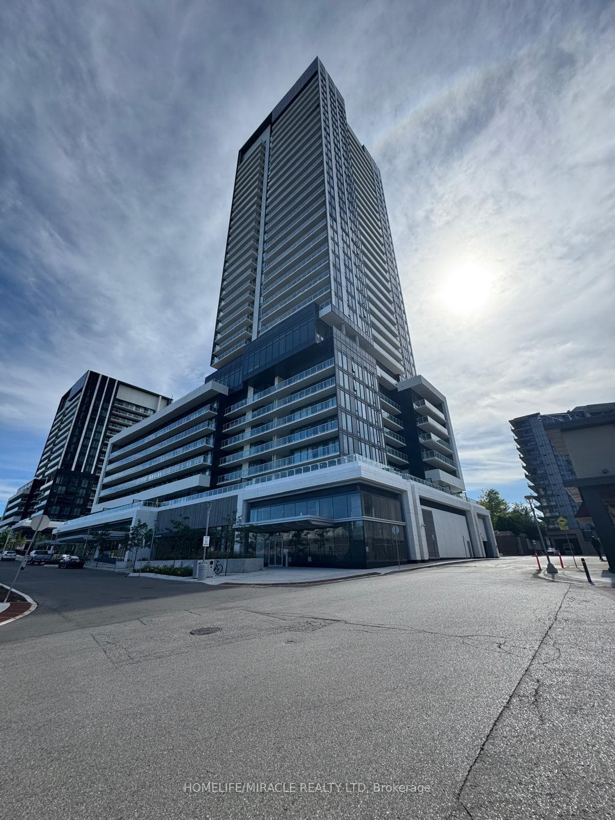 50 O'neill Road Unit 2509, Don Mills / Parkwoods / Victoria Village, ON M3C 0R1 - Photo 1