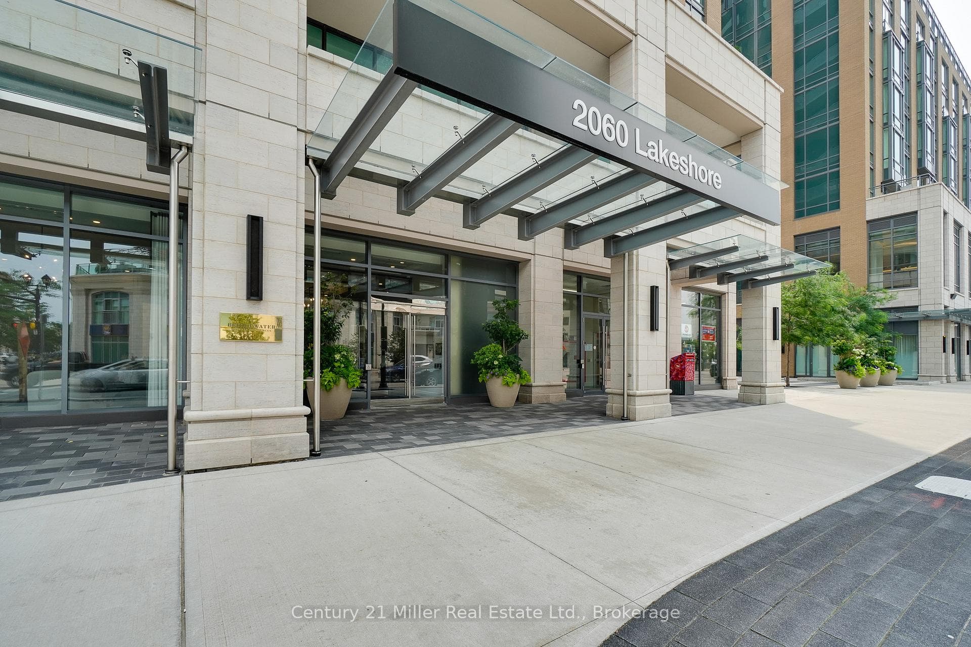 2060 Lakeshore Road Unit 802, Burlington