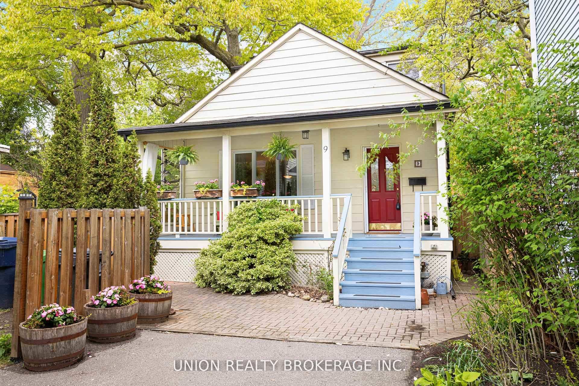 9 Elmer Avenue, The Beaches / Upper Beaches, ON M4L 3R6 - Photo 1