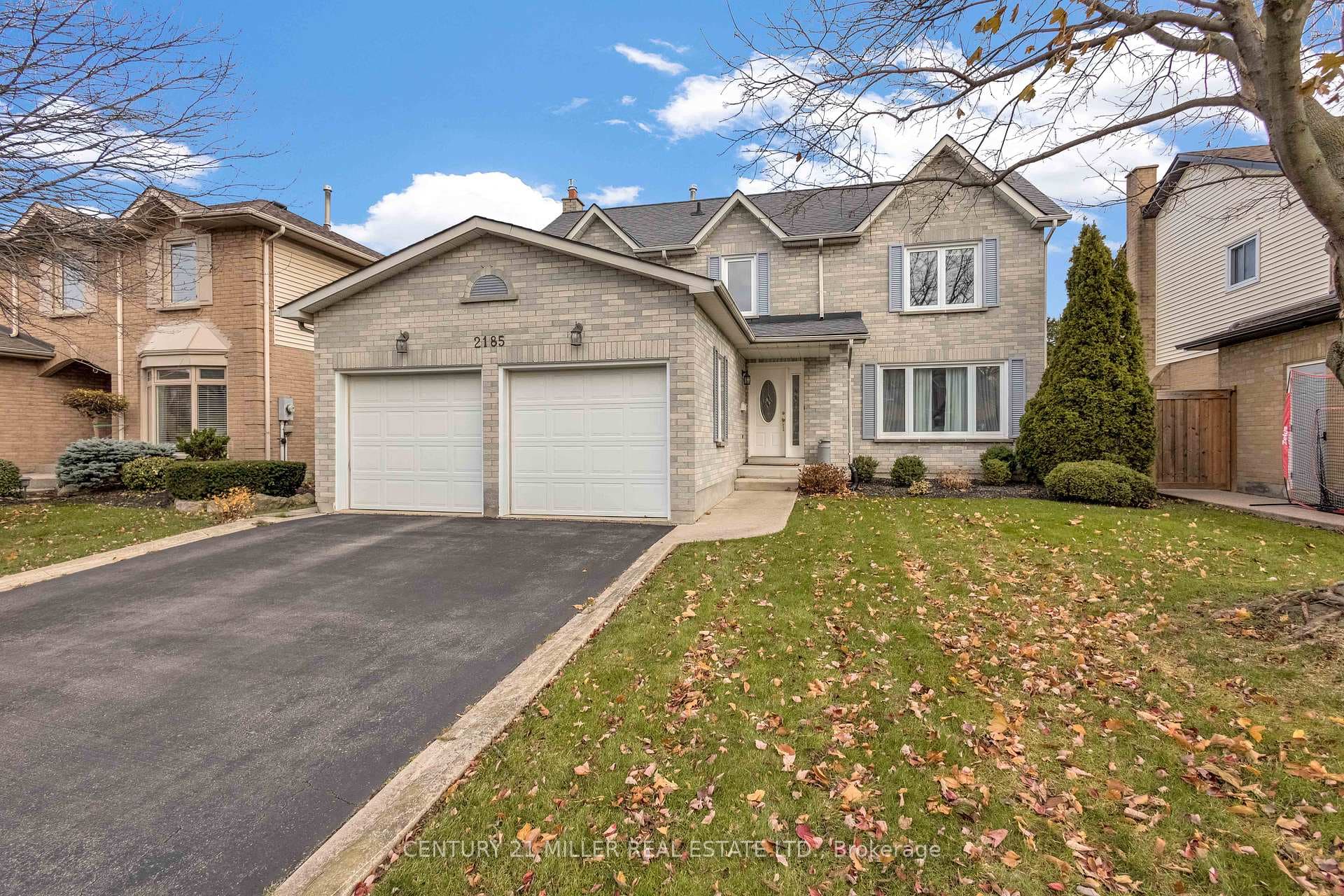 2185 Vista Drive, Burlington, ON L7M 3N7 - Photo 1