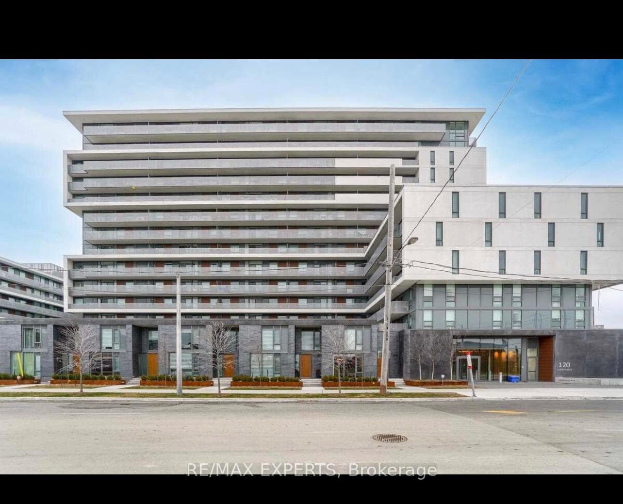 120 Varna Drive Unit 317, Lawrence Park / Bedford Park, ON M6A 0B3 - Photo 1