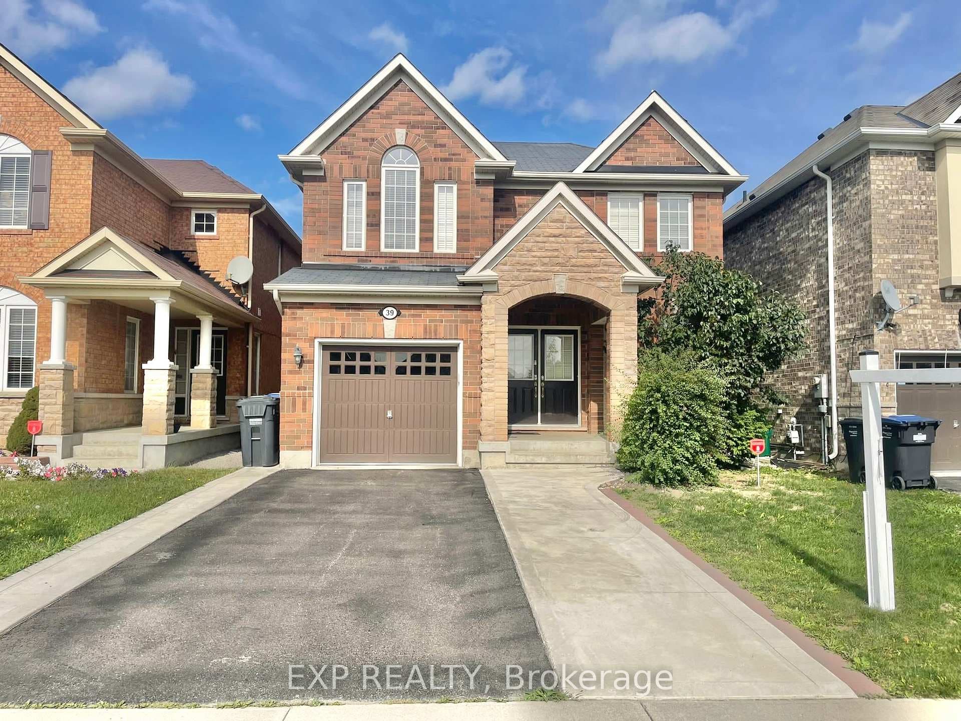 39 Bloom Drive, Brampton, ON L6P 3C2 - Photo 1