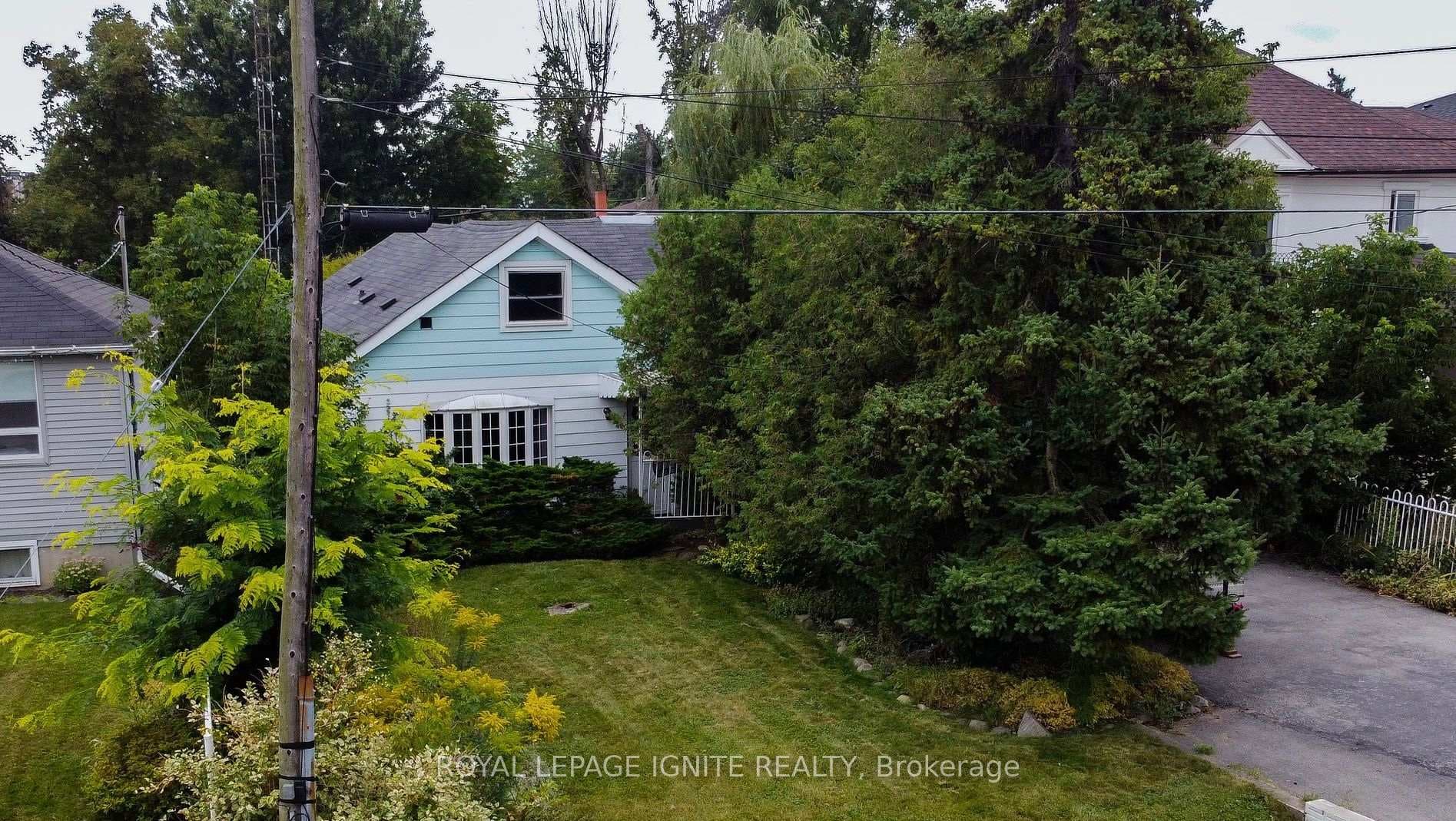 450 Marf Avenue, Mississauga, ON L5G 1T3 - Photo 1