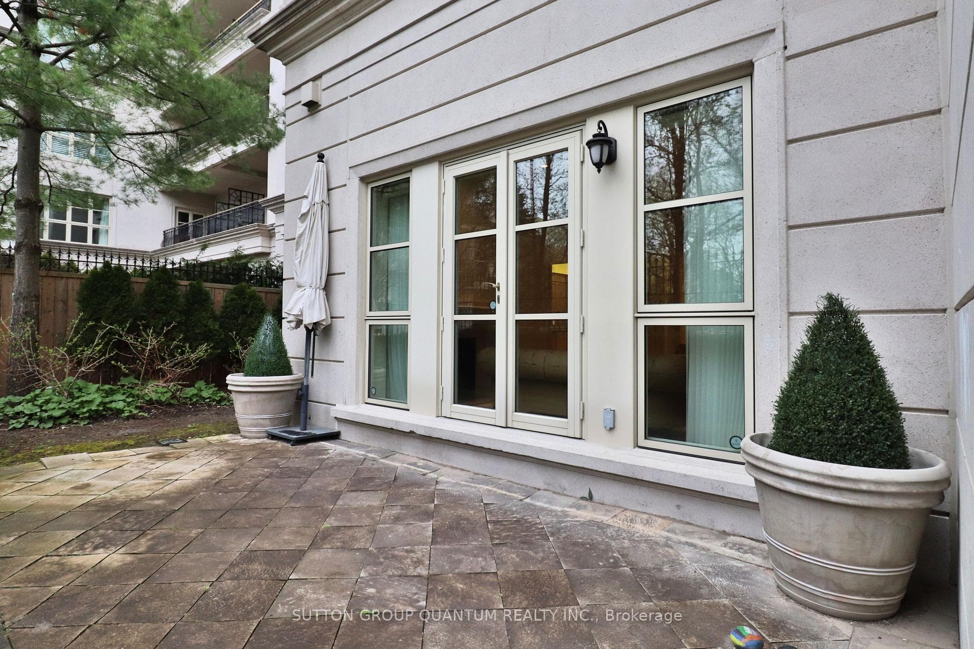 1 Post Road Unit 108, Bridle Path / York Mills / Hoggs Hollow, ON M3B 3R4 - Photo 1