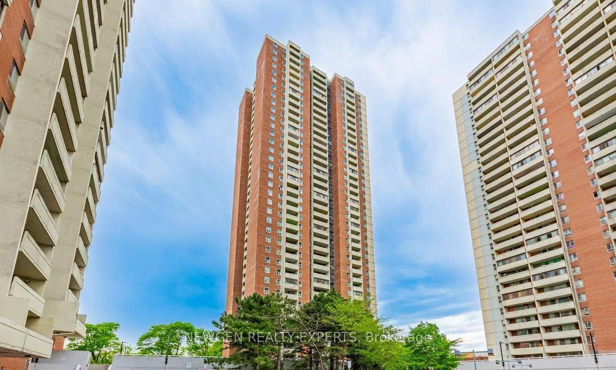 5 Massey Square Unit 302, Toronto E03