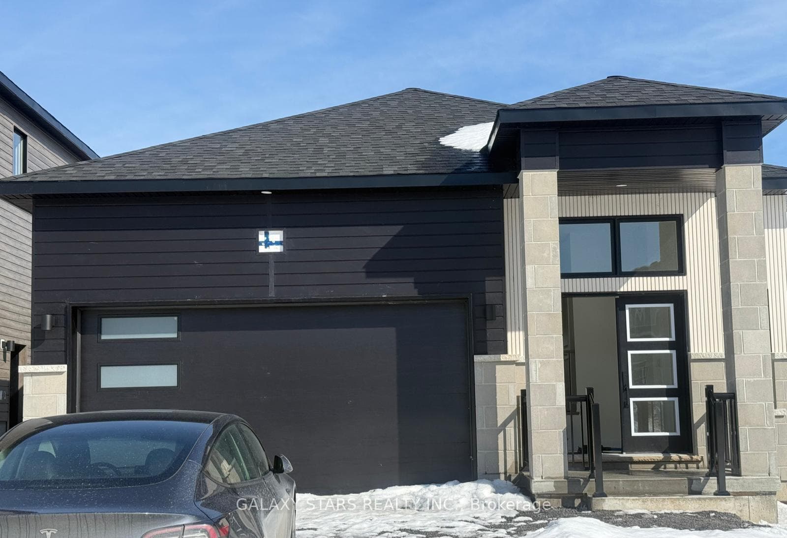 67 Dusenbury Drive, Loyalist