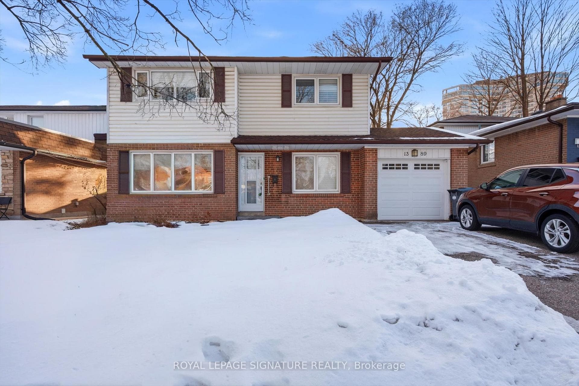 1389 Tyneburn Crescent, Mississauga, ON L4X 1P6 - Photo 1