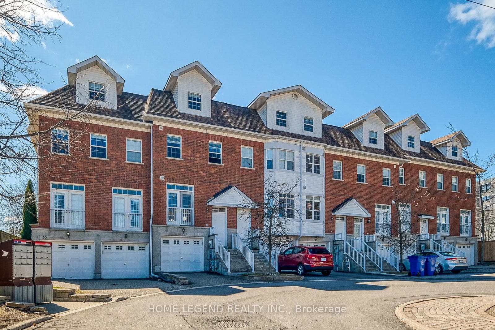 28 Loring Doolittle Court, Aurora, ON L4G 7Y8 - Photo 1