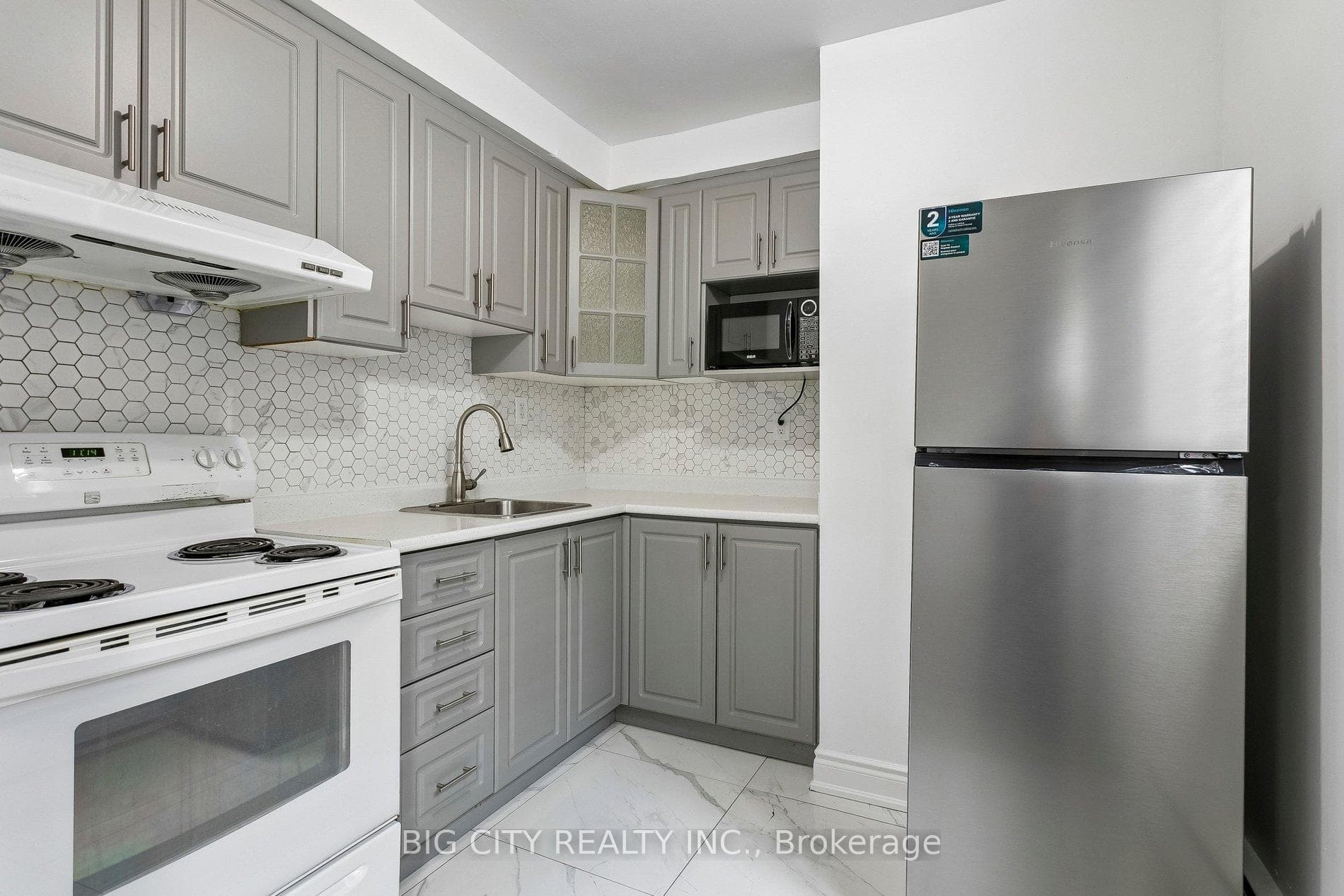 2656 Islington Avenue Unit 2, Etobicoke (West Mall / Rexdale), ON M9V 2X5 - Photo 1
