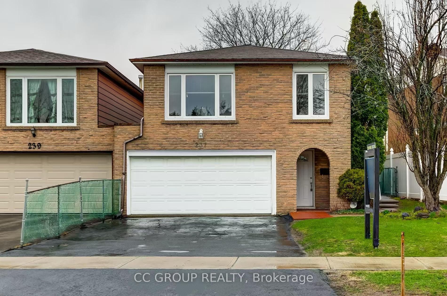 237 Braymore Boulevard Unit BSMT, Scarborough (Morningside / West Hill), ON M1B 2E1 - Photo 1