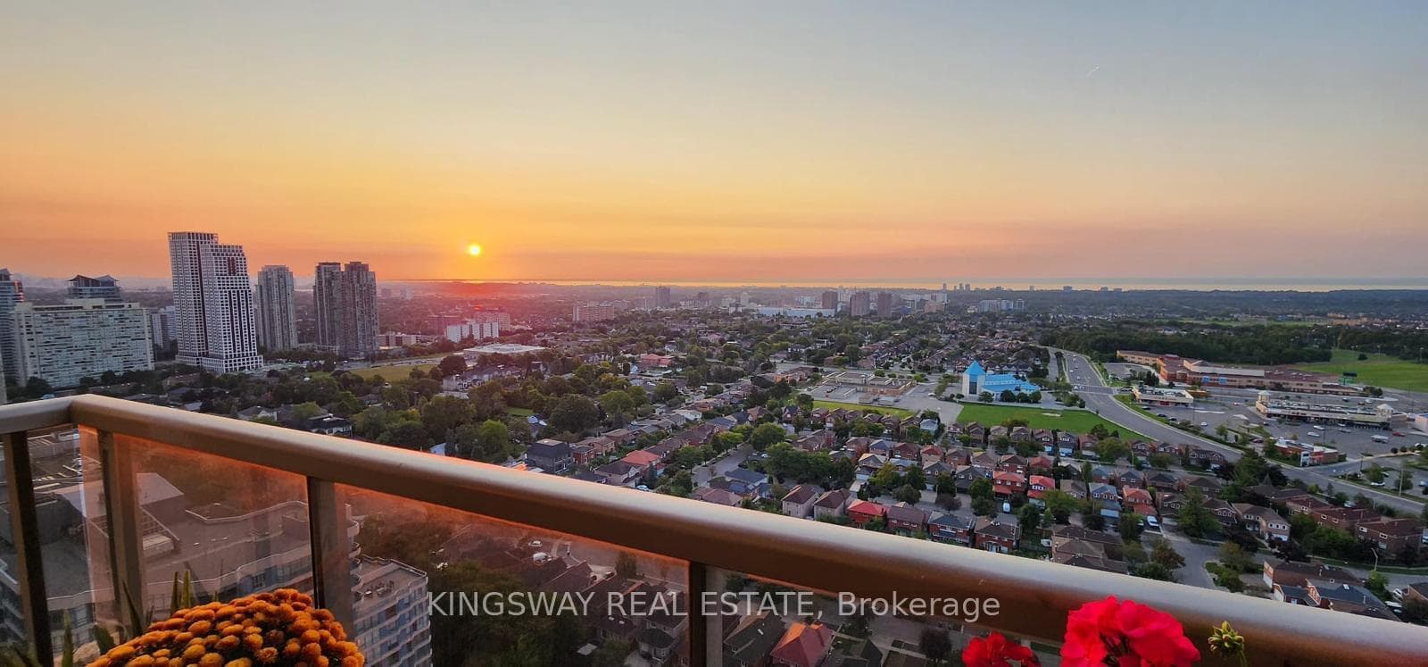 3880 Duke Of York Boulevard Unit 3009, Mississauga, ON L5B 4M7 - Photo 1