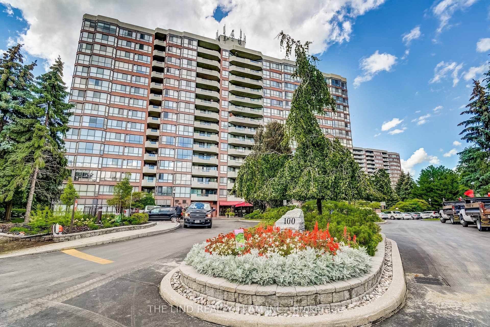 100 Observatory Lane Unit 1002, Richmond Hill
