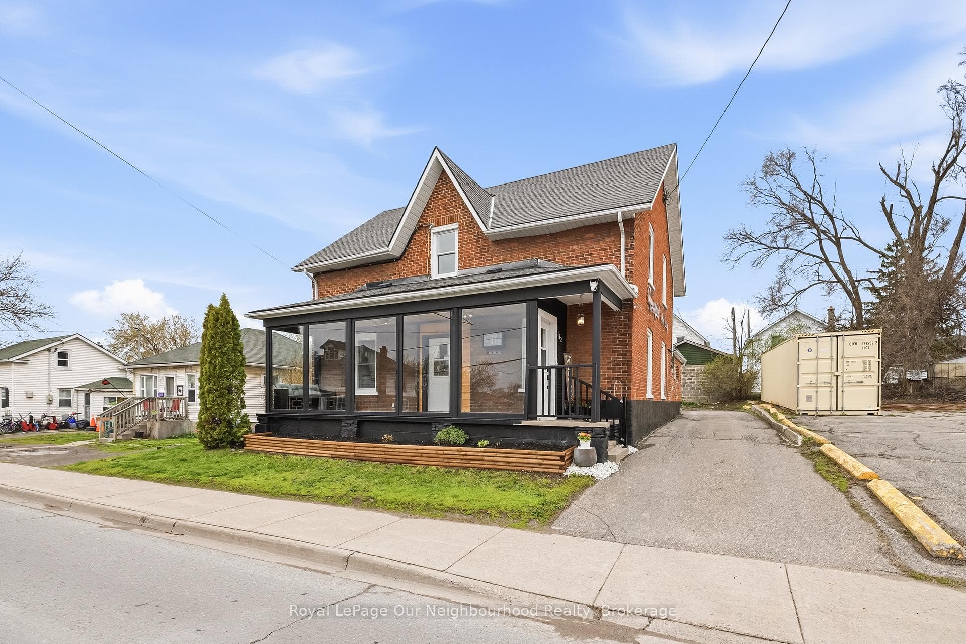 162 Dundas Street, Quinte West, ON K8V 1L4 - Photo 1