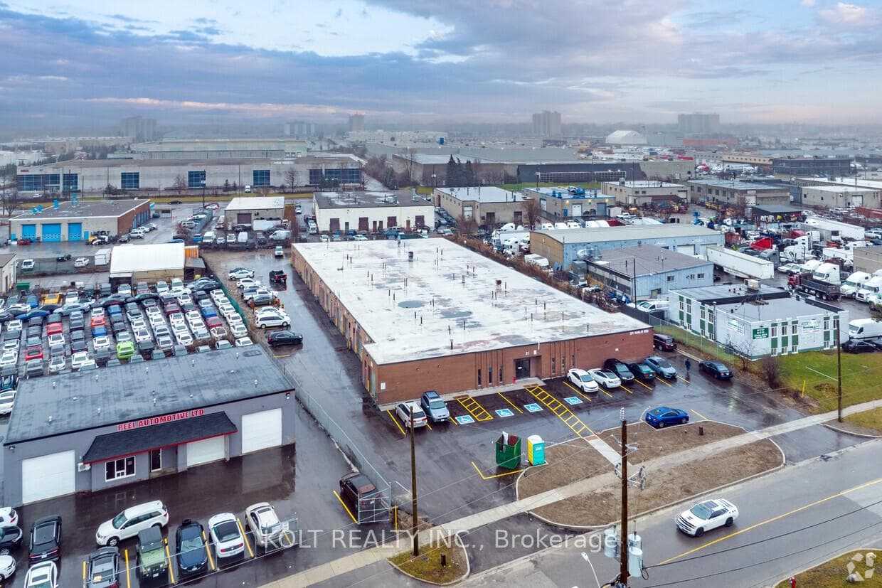 21 Hale Road Unit 06, Brampton, ON L6W 3J9 - Photo 1