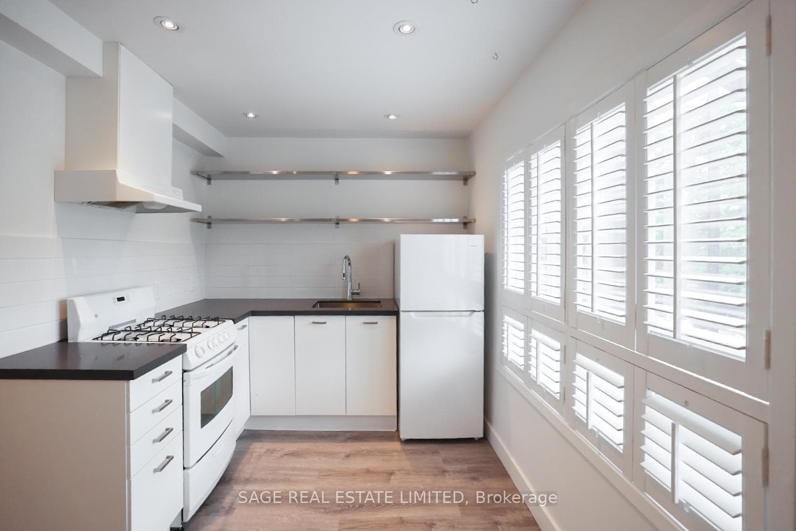 8 Brookmount Road Unit 2, The Beaches / Upper Beaches, ON M4L 3N1 - Photo 1