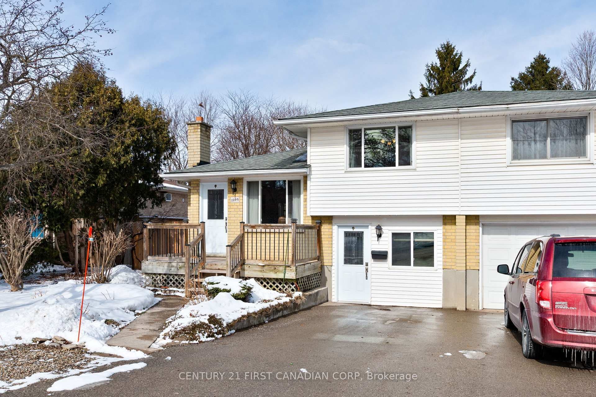 1099 Byron Baseline Road, London South, ON N6K 2C7 - Photo 1