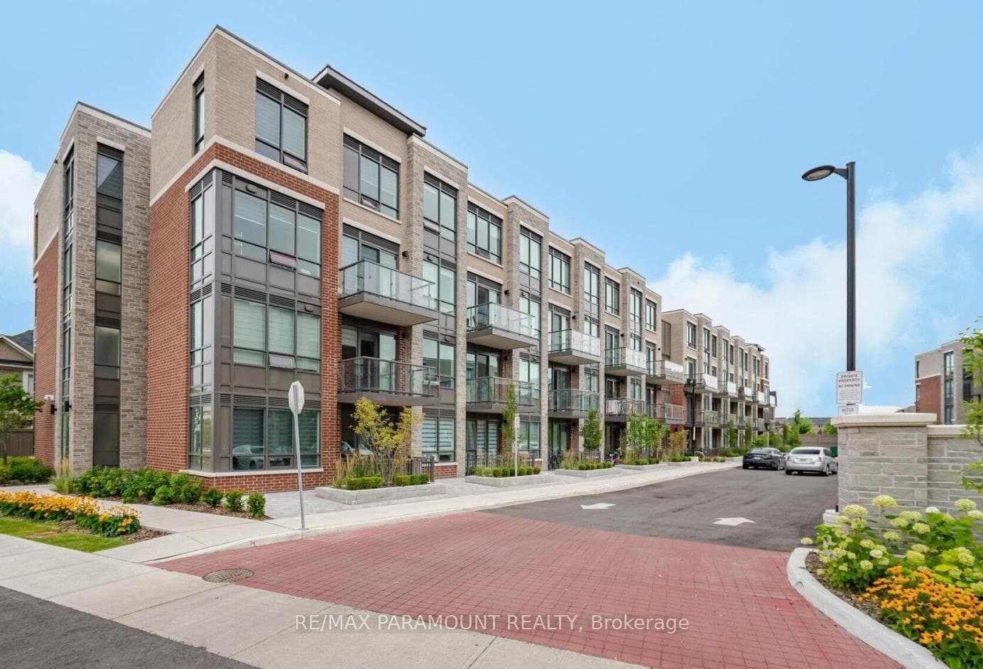 85 Attmar Drive Unit 330, Brampton, ON L6P 0Y6 - Photo 1