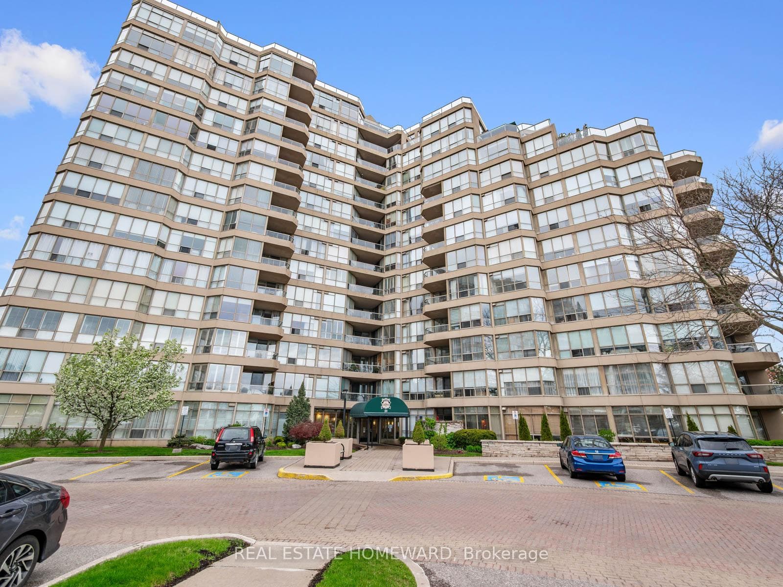 20 Guildwood Parkway Unit 311, Scarborough Town Centre, ON M1E 5B6 - Photo 1