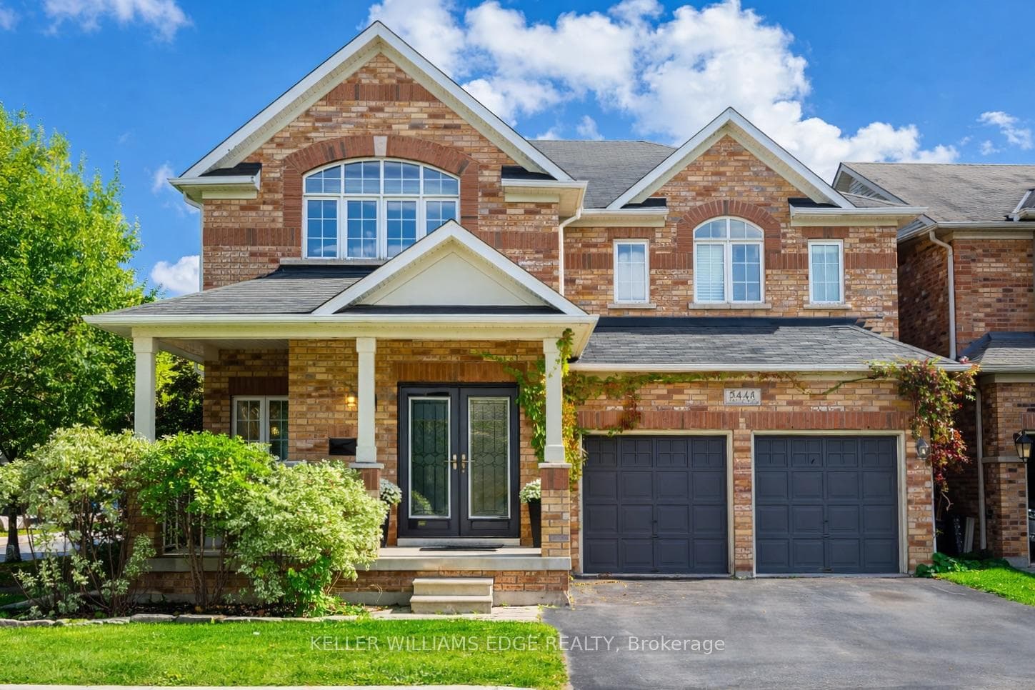 5444 SUNDIAL Road, Burlington, ON L7L 7N1 - Photo 1