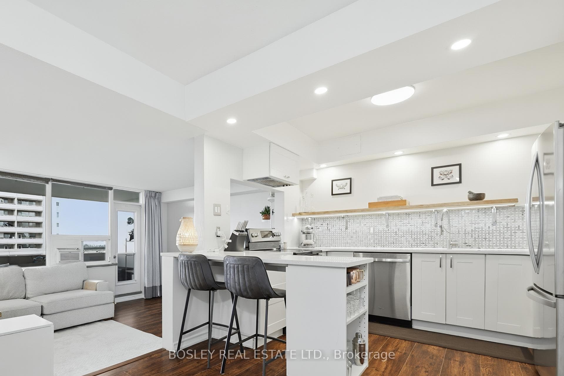 1360 York Mills Road Unit 1403, Don Mills / Parkwoods / Victoria Village, ON M3A 2A2 - Photo 1