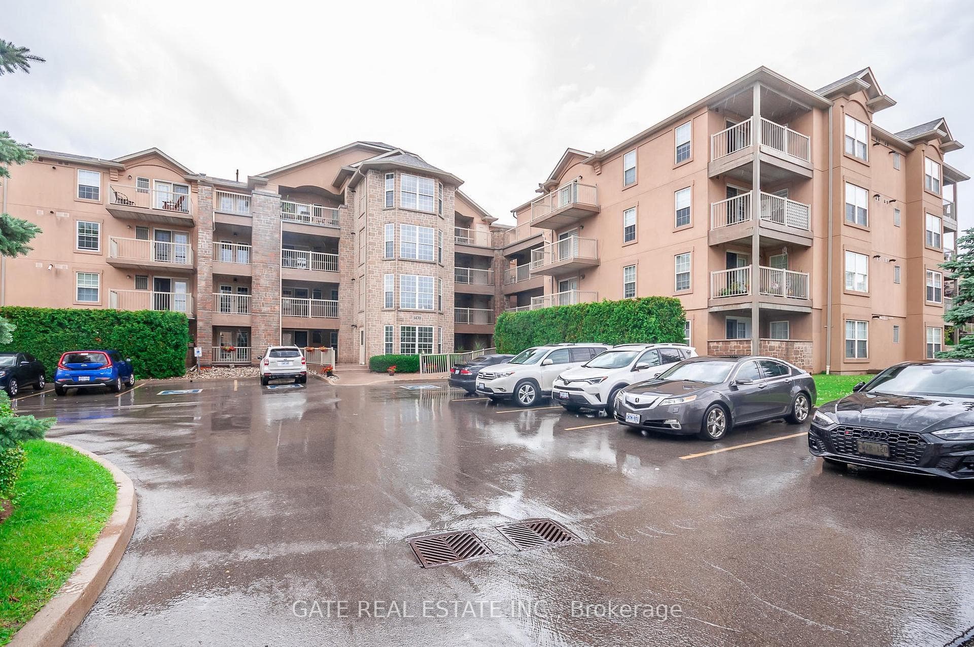 1470 Bishops Gate Unit 407, Oakville