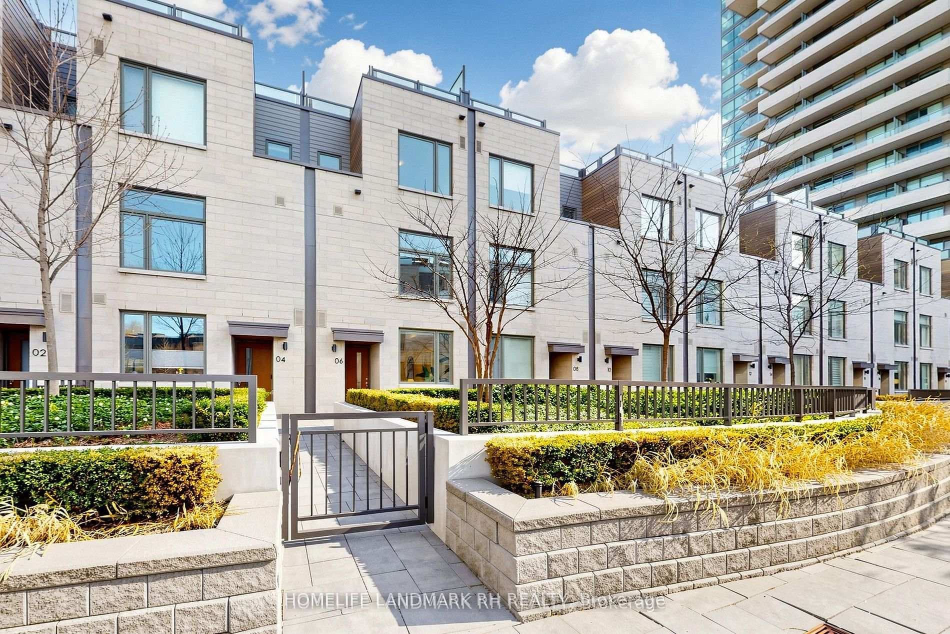 270 Davenport Road Unit TH6, Annex / Yorkville / Summerhill, ON M5R 0C1 - Photo 1