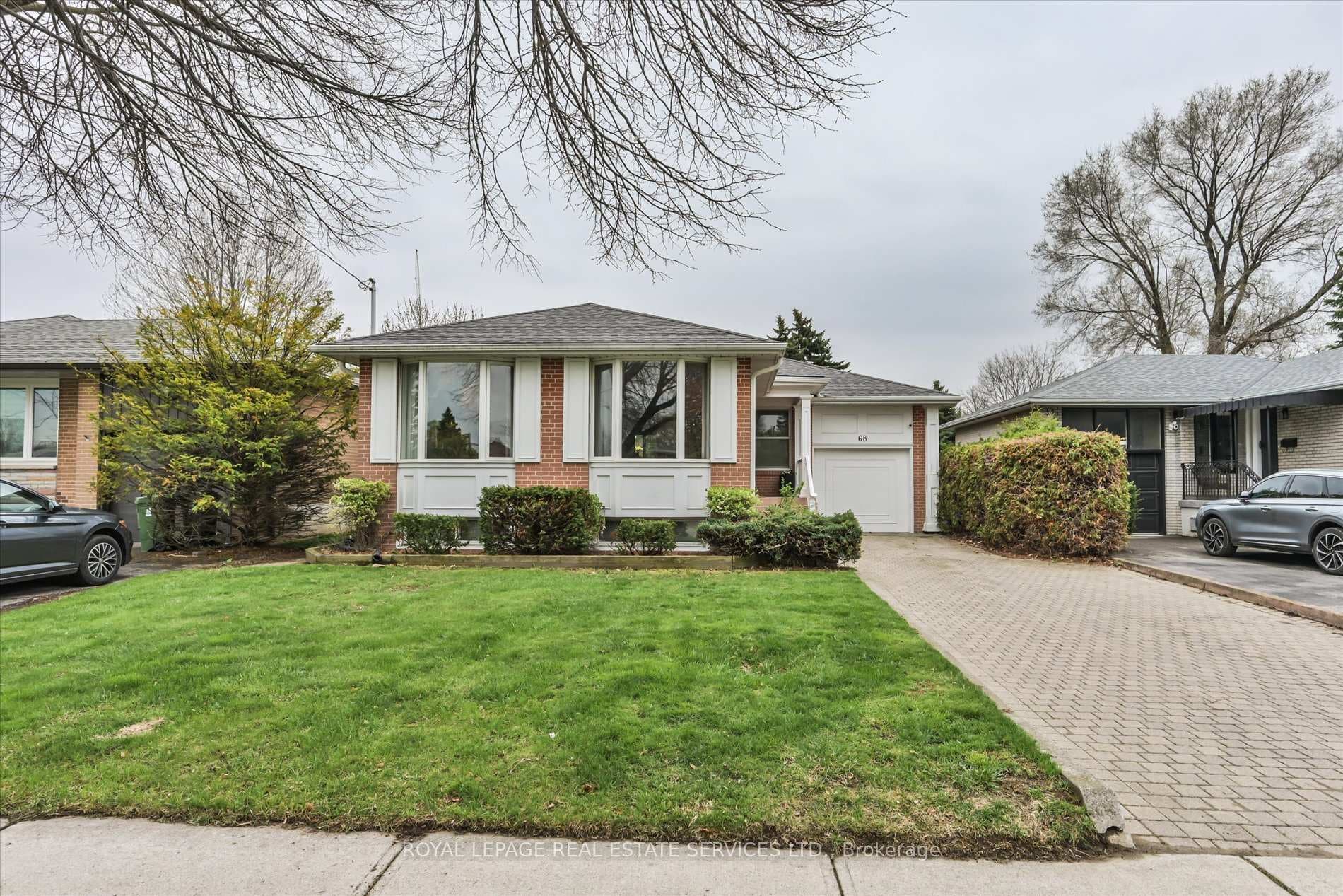 68 Renault Crescent, Etobicoke (Kingsview Village / Humber Heights), ON M9P 1J5 - Photo 1