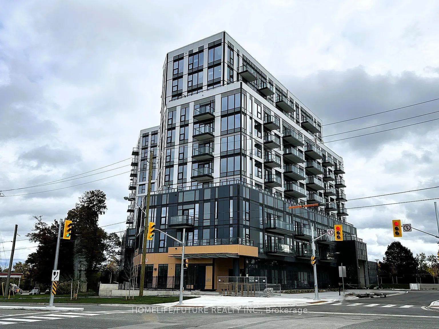 7439 Kingston Road Unit 915, Scarborough (Morningside / West Hill), ON M1B 0G1 - Photo 1