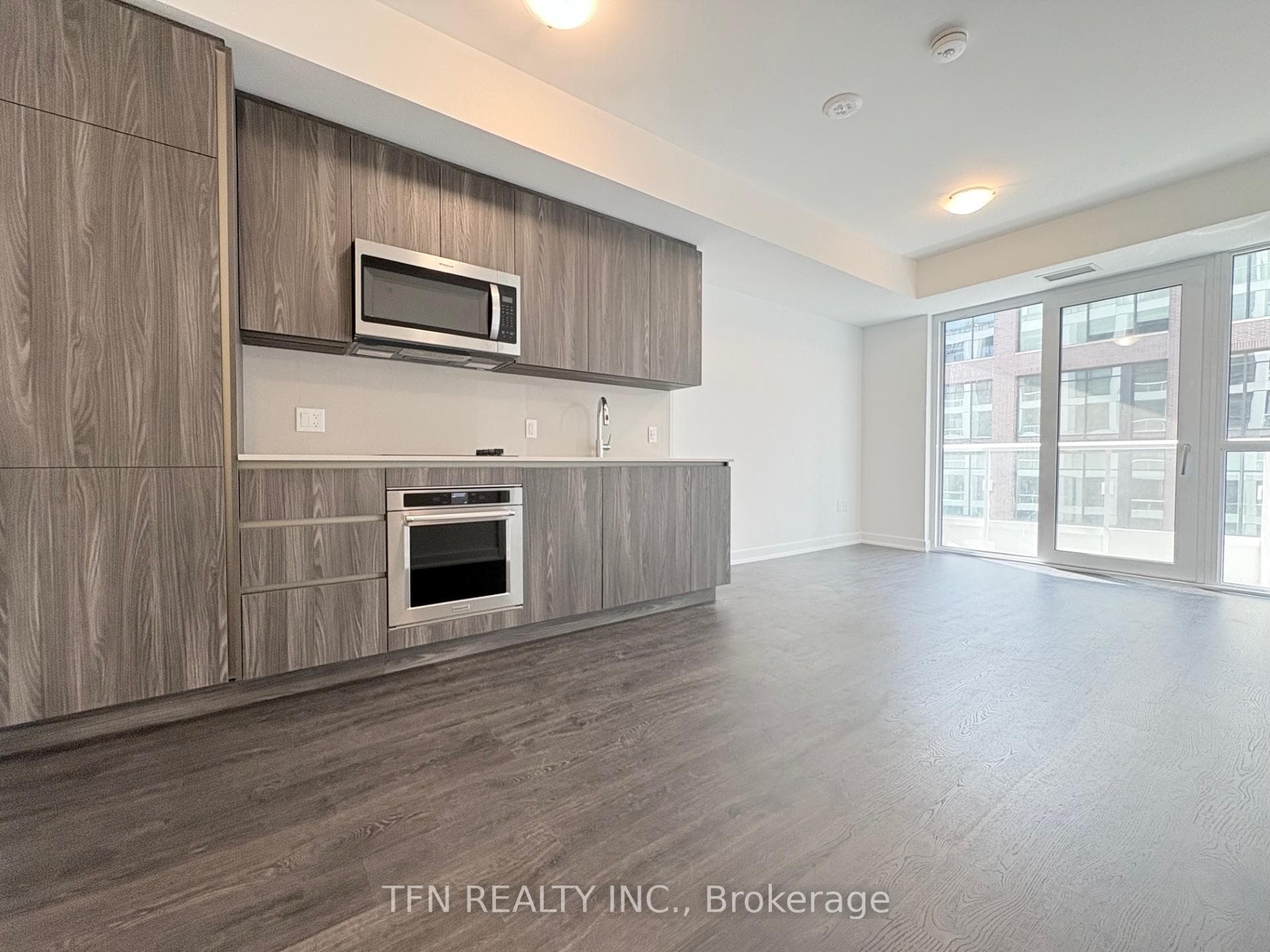 15 Richardson Street Unit 826, Regent Park / Cabbagetown / St. James Town, ON M5A 0Y5 - Photo 1