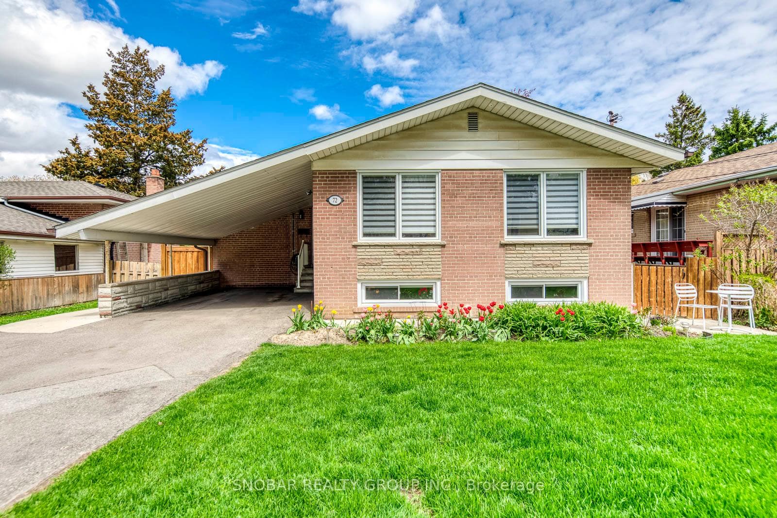 72 Hadrian Drive, Toronto W10