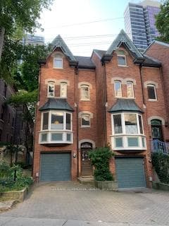 23 Irwin Avenue, Toronto C01