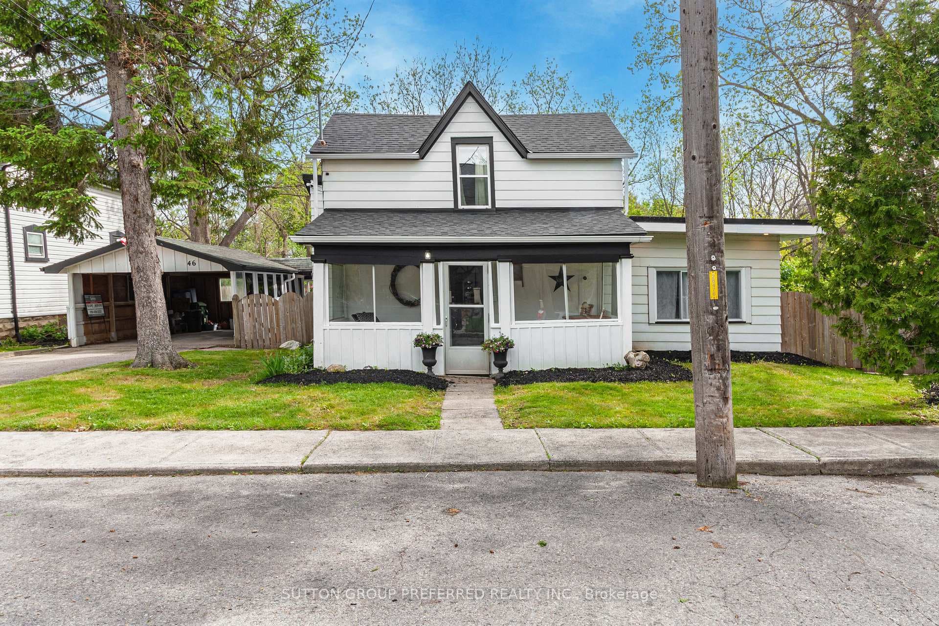 46 Owaissa Street, St. Thomas