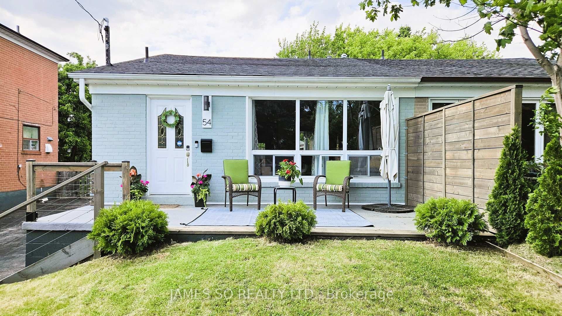 54 Newlands Avenue, Dorset Park / Kennedy Park, ON M1L 1R9 - Photo 1