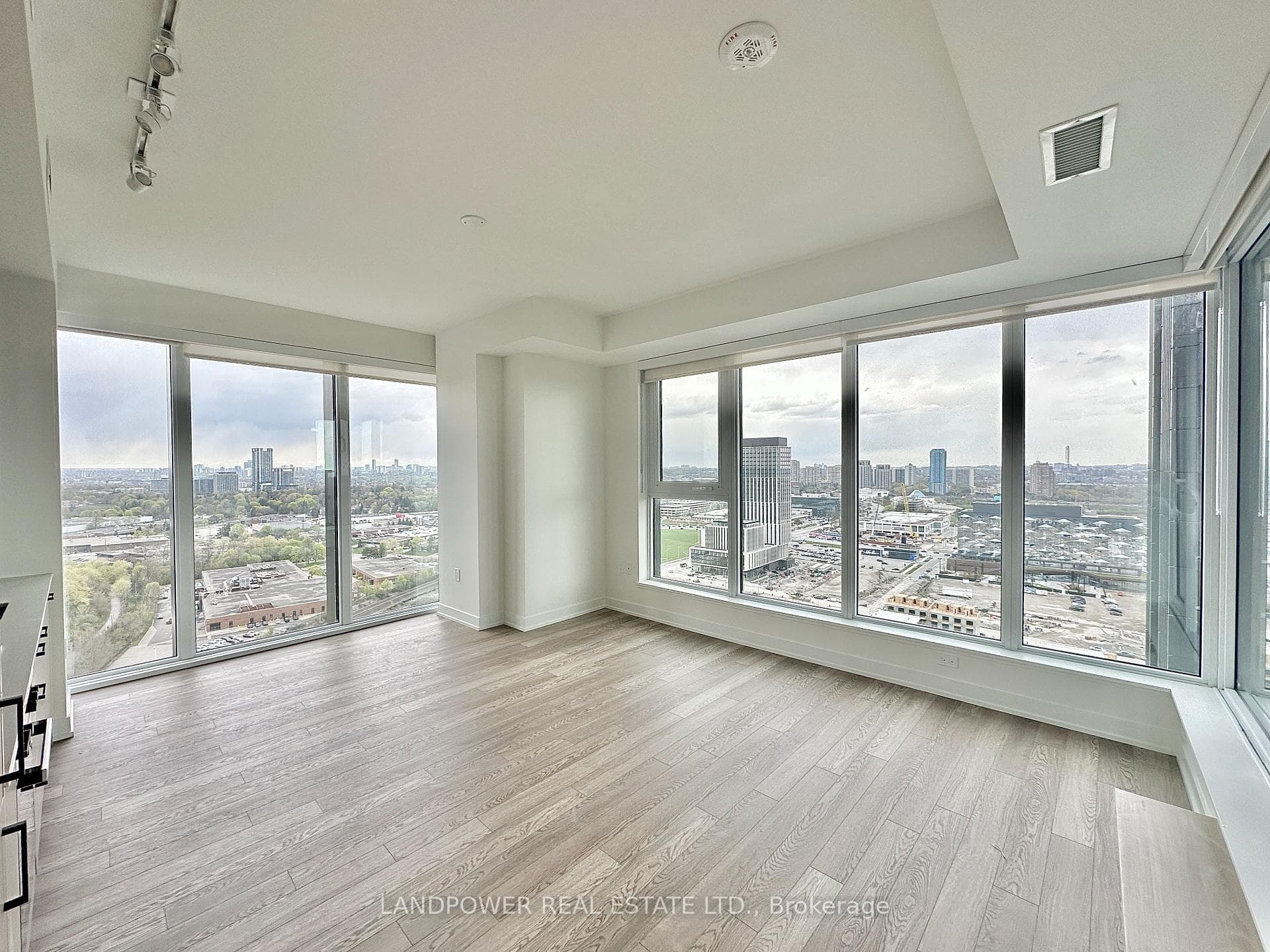 1 Quarrington Lane Unit 2609, Don Mills / Parkwoods / Victoria Village, ON M3C 0S4 - Photo 1