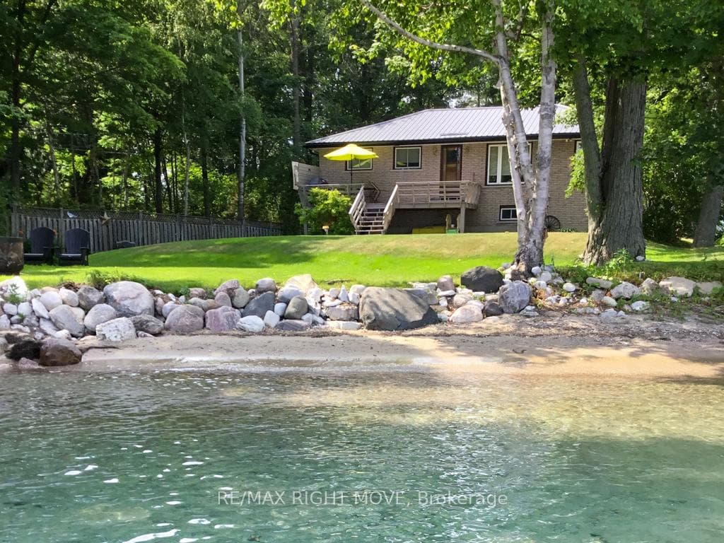 713 Woodland Drive, Oro-Medonte