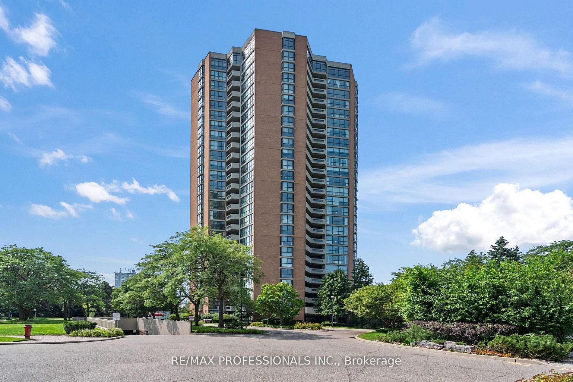 2000 Islington Avenue Unit 1410, Etobicoke (Kingsview Village / Humber Heights), ON M9P 3S7 - Photo 1