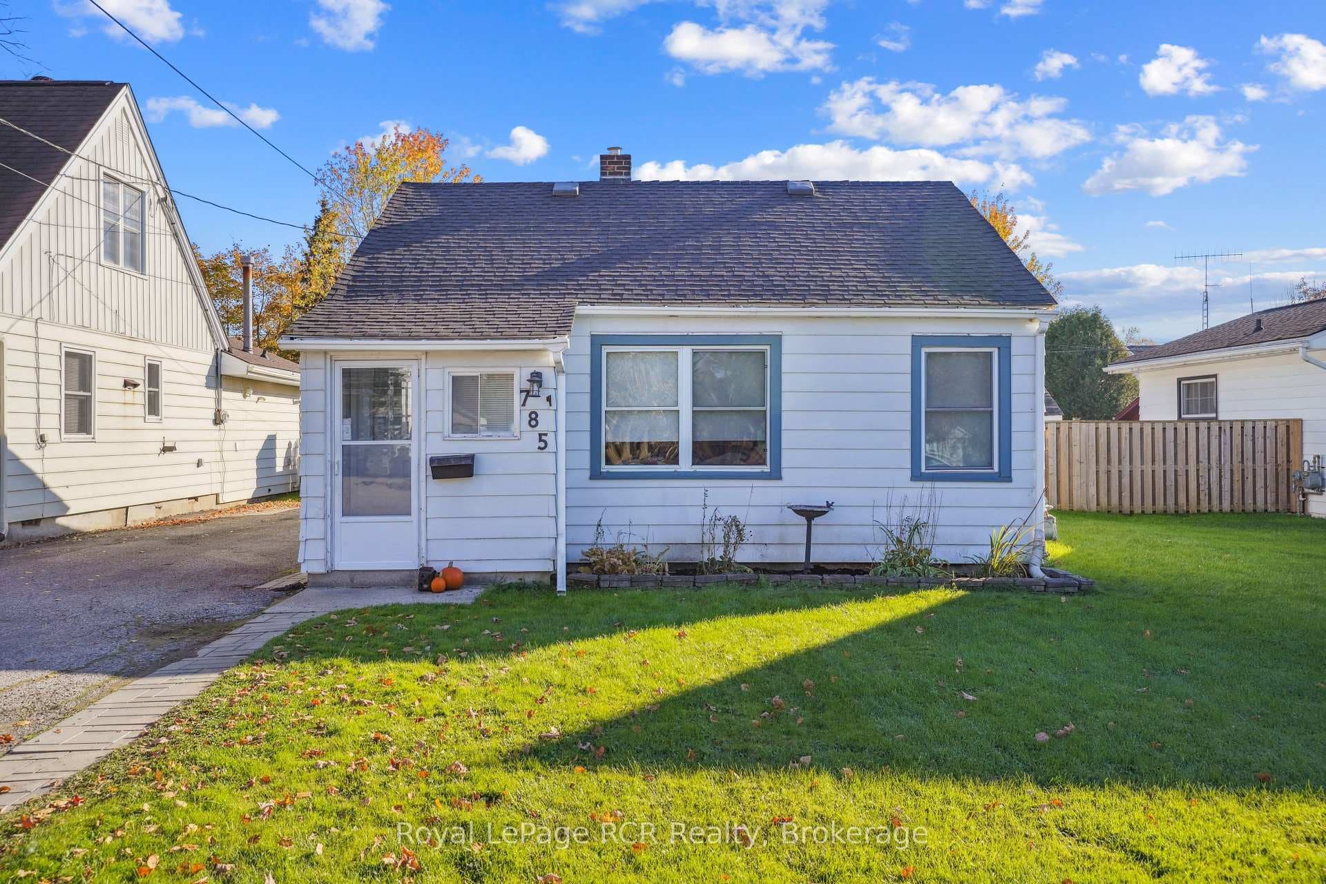 785 6th 'A' Street, Owen Sound, ON N4K 1G6 - Photo 1