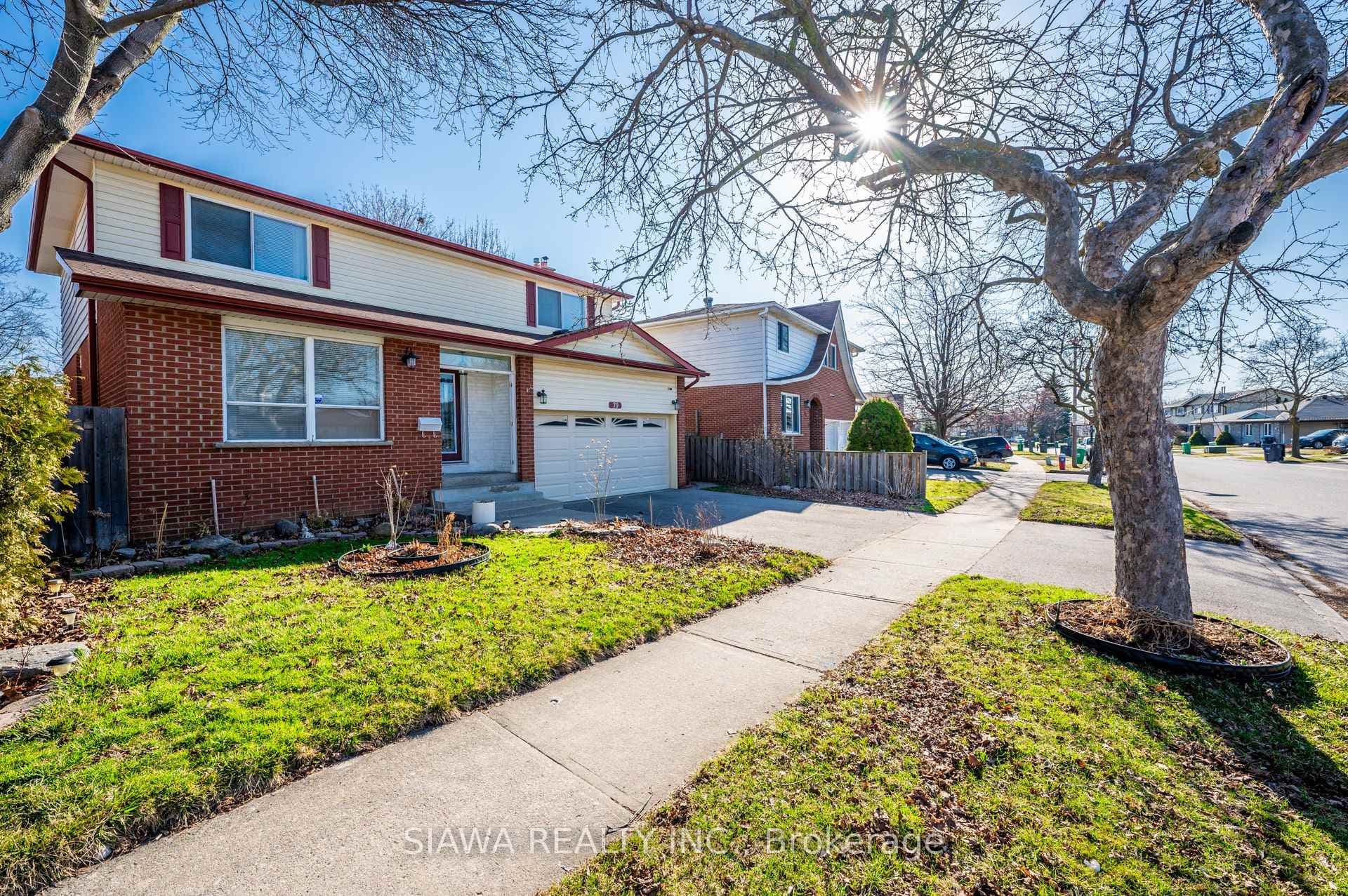 70 Charters Road, Brampton, ON L6V 2S5 - Photo 1