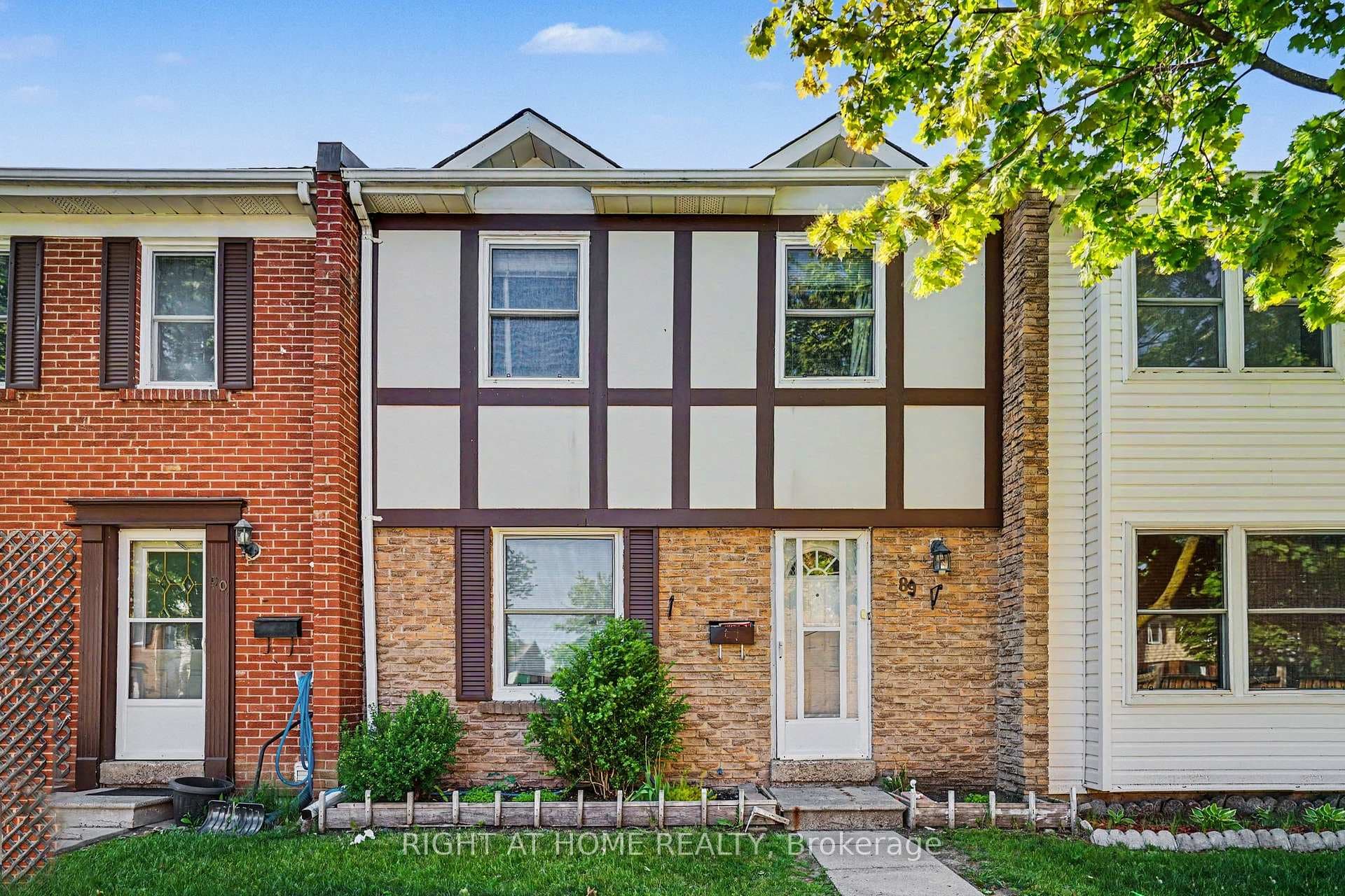 1020 CENTRAL PARK Drive Unit 89, Brampton, ON L6S 3J5 - Photo 1