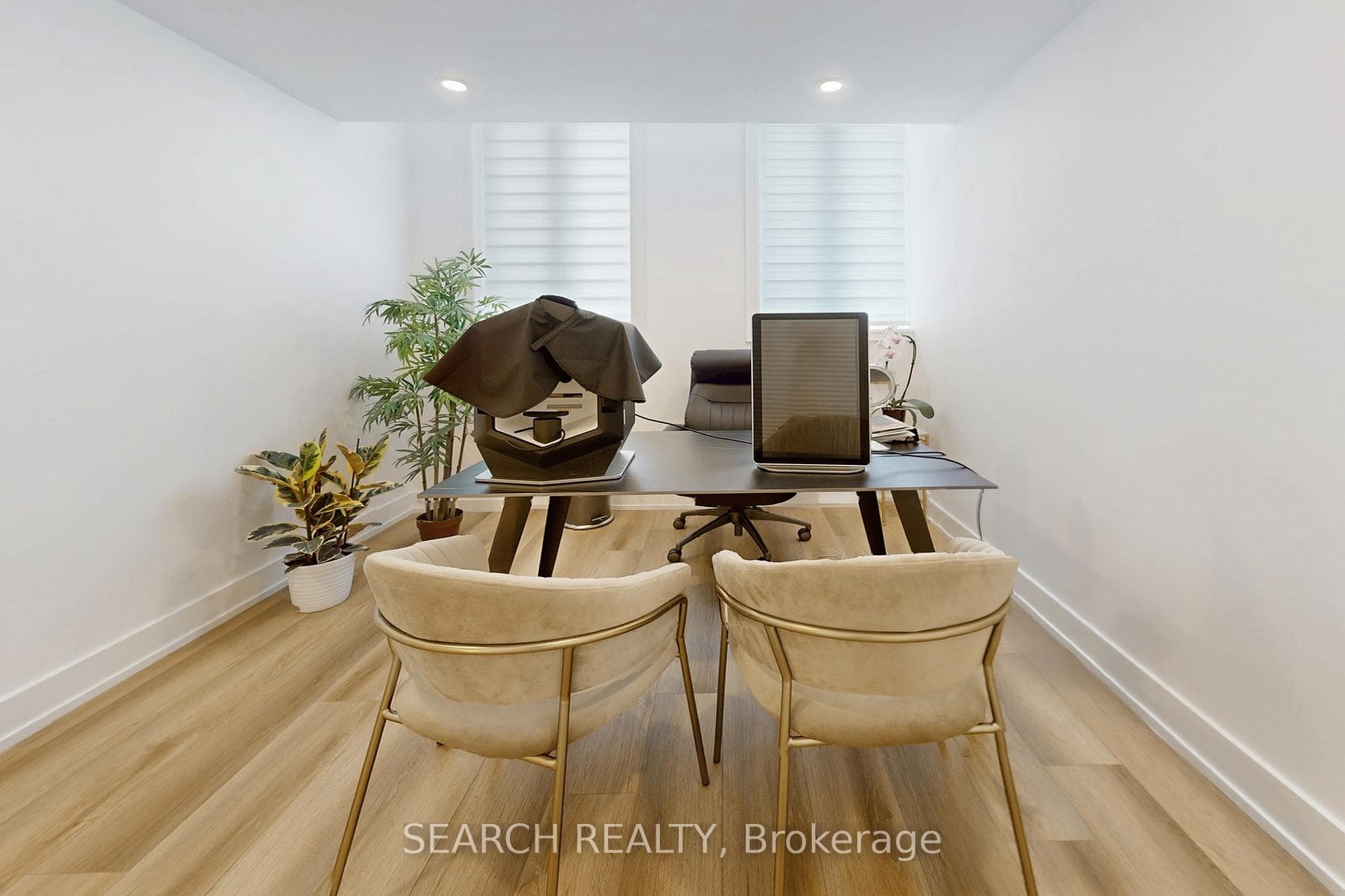 42 Village Centre, Mississauga, ON L4Z 1V9 - Photo 1