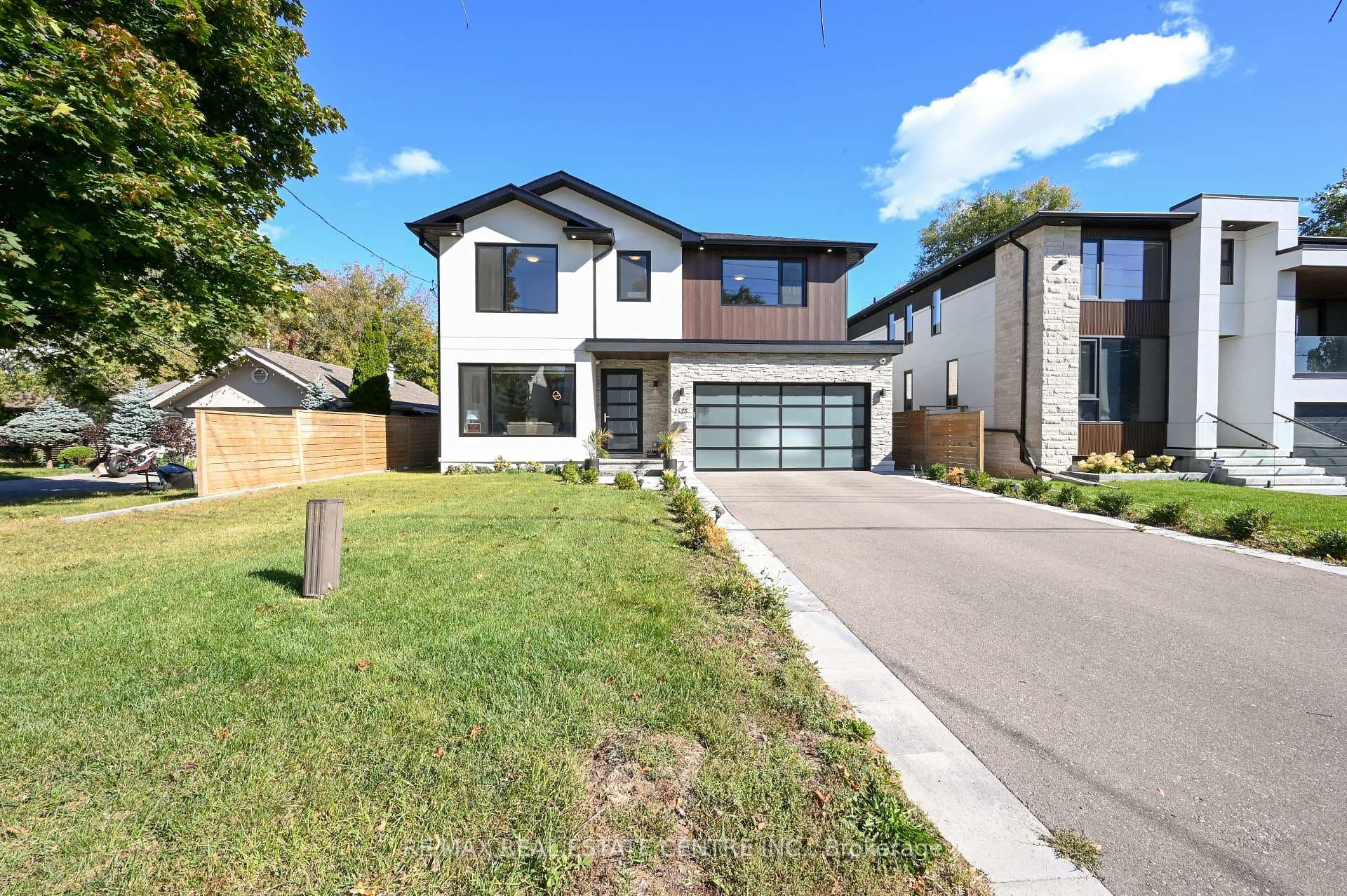 1181 Ogden Avenue, Mississauga, ON L5E 2G8 - Photo 1