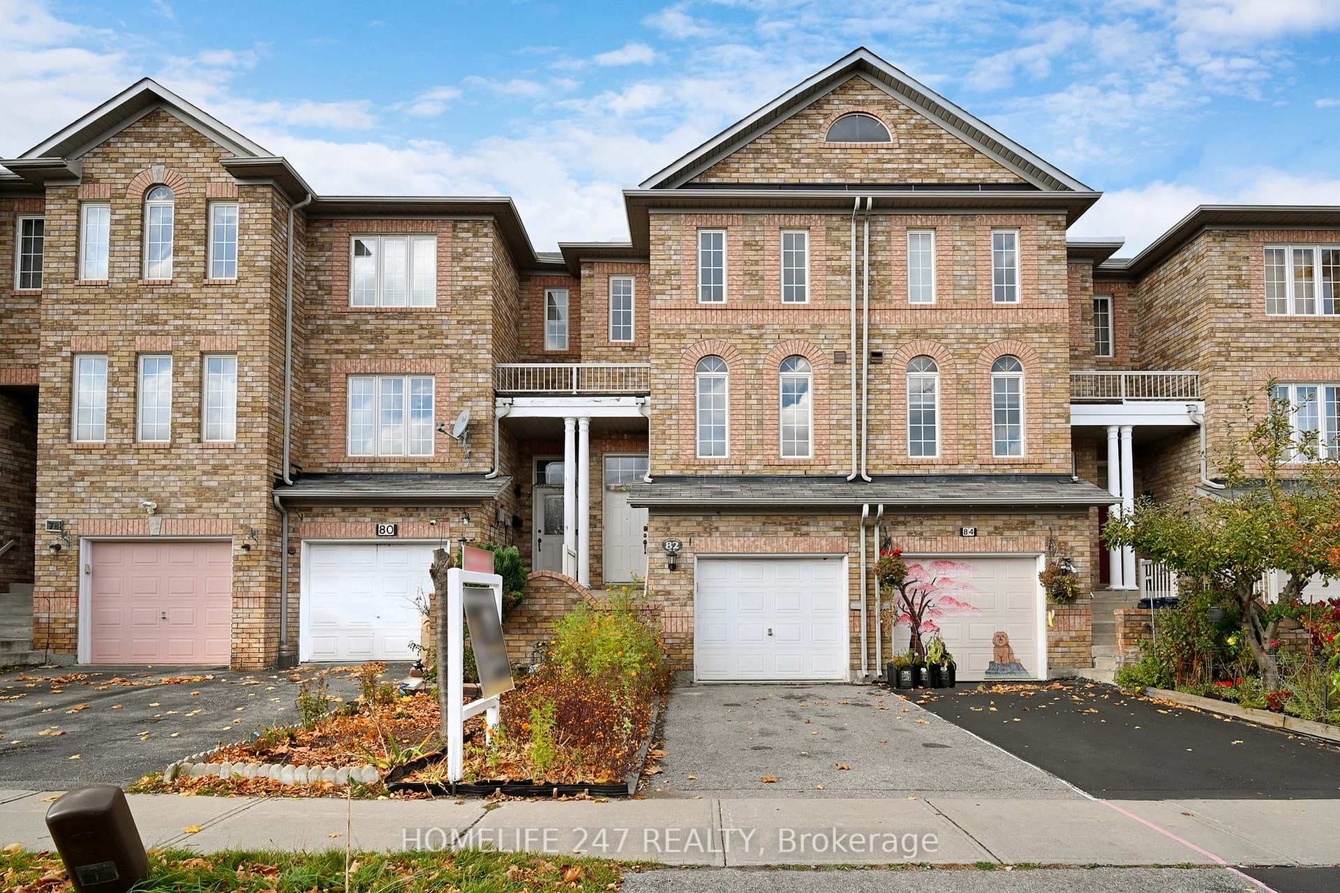 82 Conn Smythe Drive, Scarborough Town Centre, ON M1J 3P5 - Photo 1