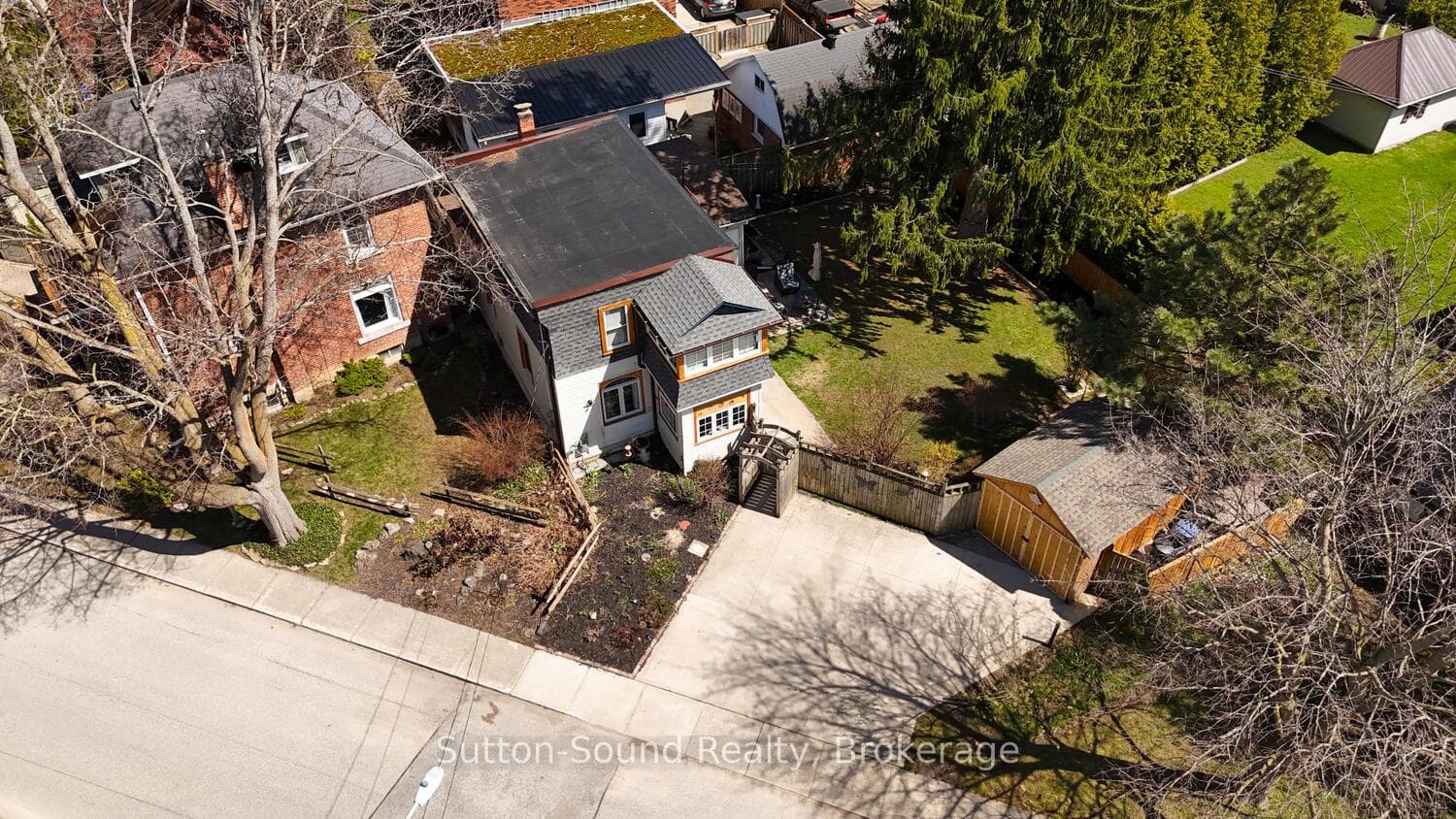 155 5th A Street, Owen Sound, ON N4K 1C4 - Photo 1