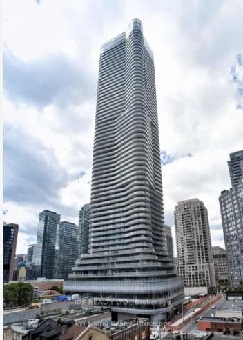 11 Wellesley Street Unit 2709, Downtown Toronto / Waterfront, ON M4Y 0G4 - Photo 1