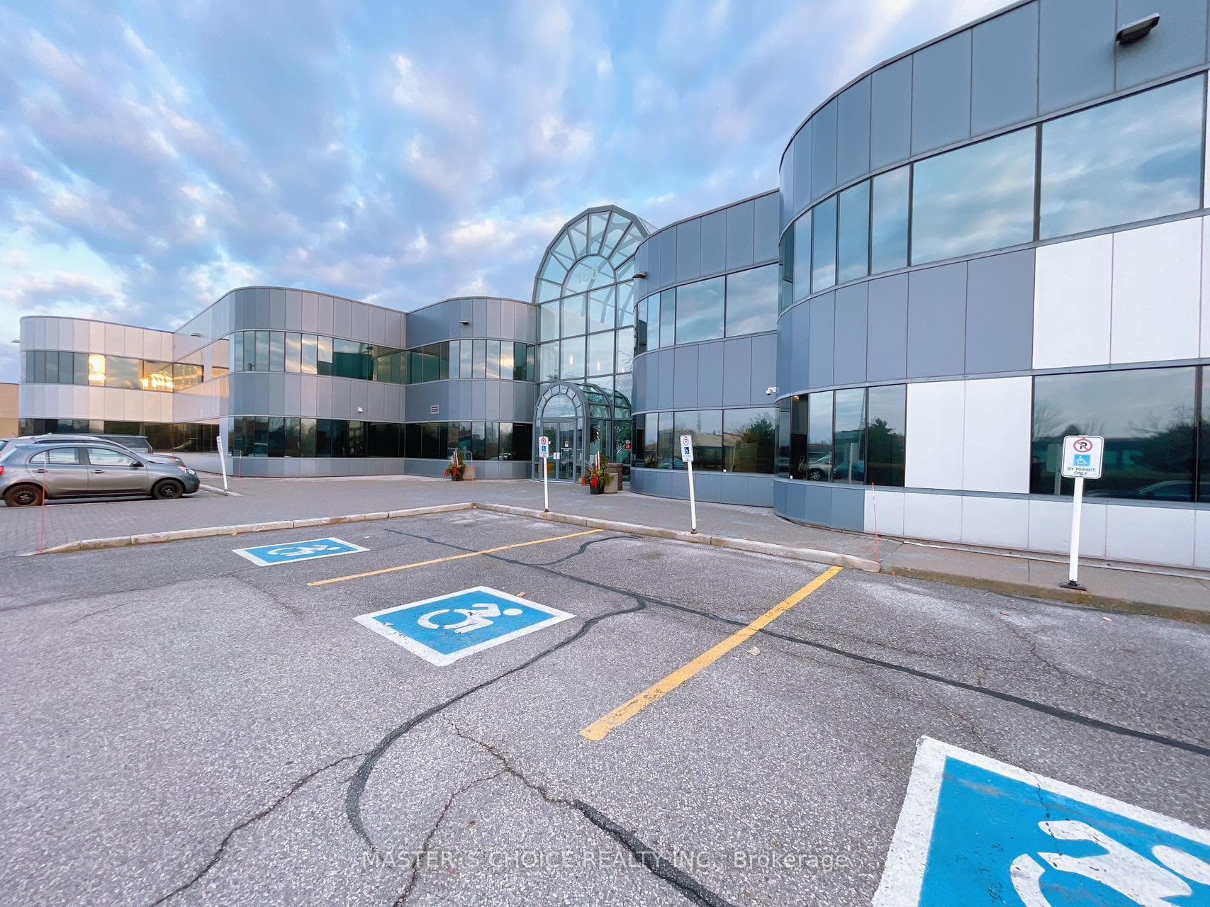 160 Traders Boulevard Unit 106, Mississauga, ON L4Z 3K7 - Photo 1